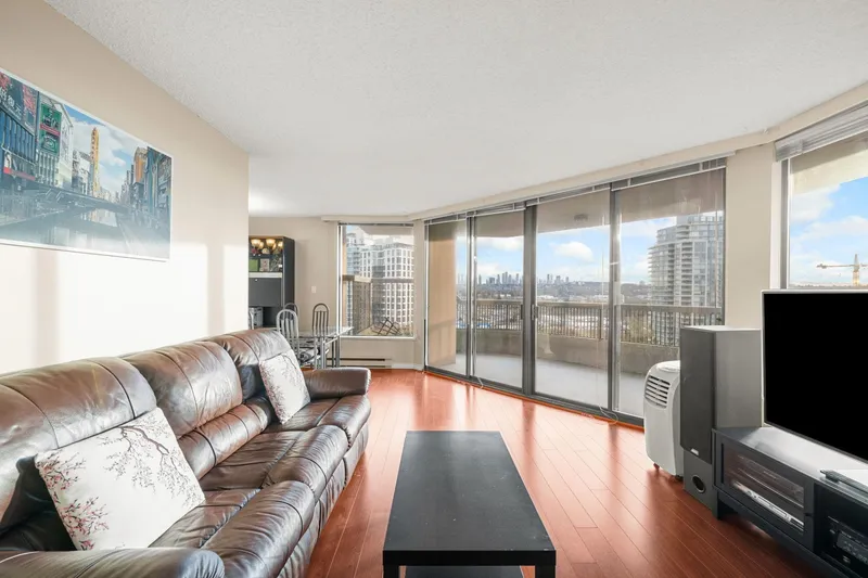 1108 2041 BELLWOOD AVENUE - photo 2 of 25