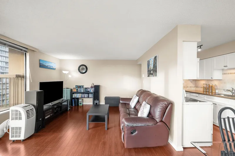 1108 2041 BELLWOOD AVENUE - photo 3 of 25