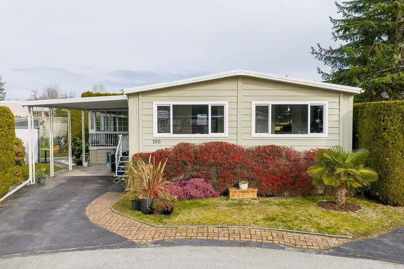 100 15875 20TH AVENUE - photo 1 of 25