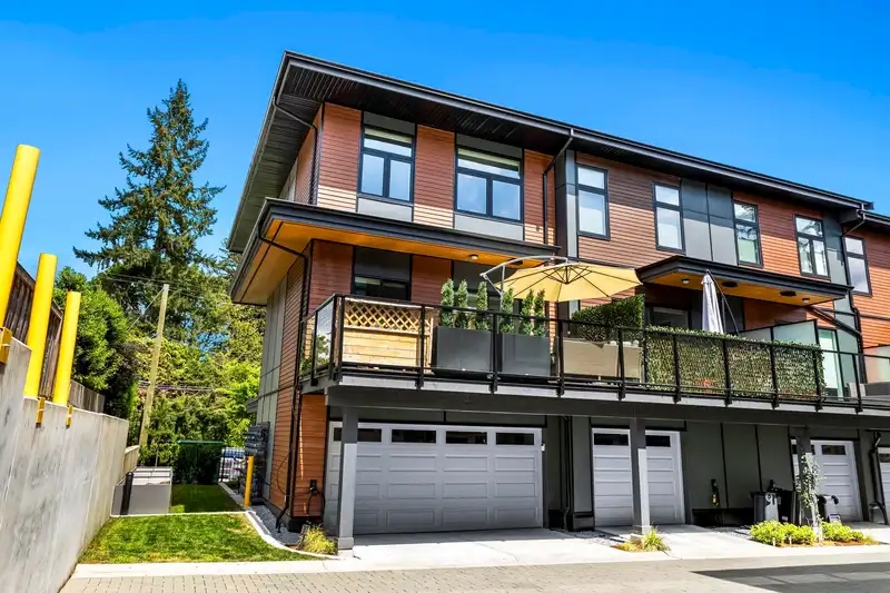 1 50 SEAVIEW DRIVE - photo 1 of 38