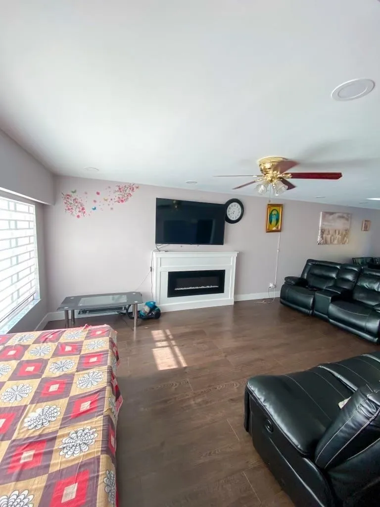 9864 128 STREET - photo 3 of 25