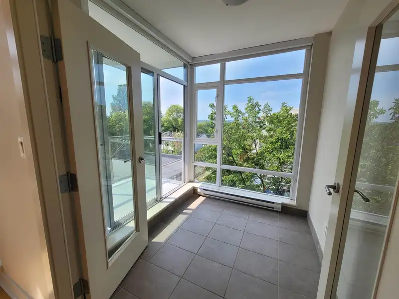 515 2268 W BROADWAY - photo 3 of 29