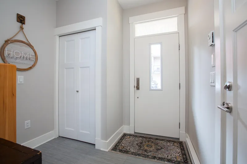 101 4808 LINDEN DRIVE - photo 4 of 25