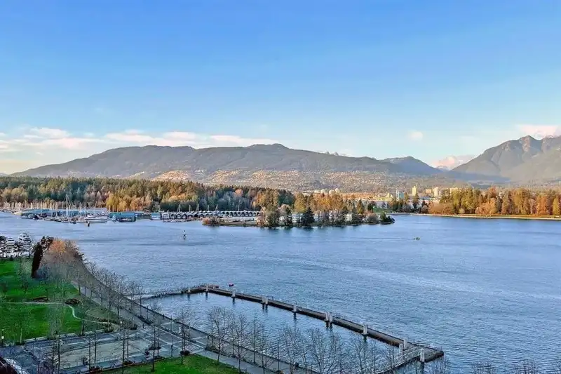 1001 1139 W CORDOVA STREET - photo 1 of 40