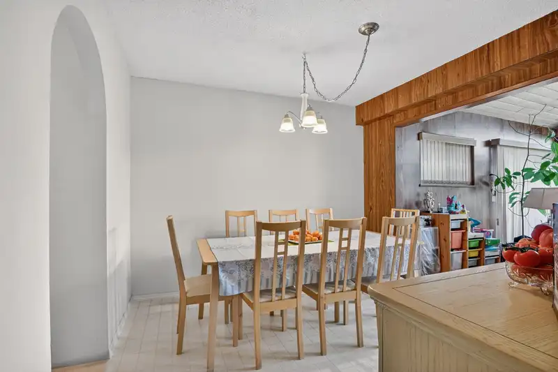 7290 11TH AVENUE - photo 4 of 27