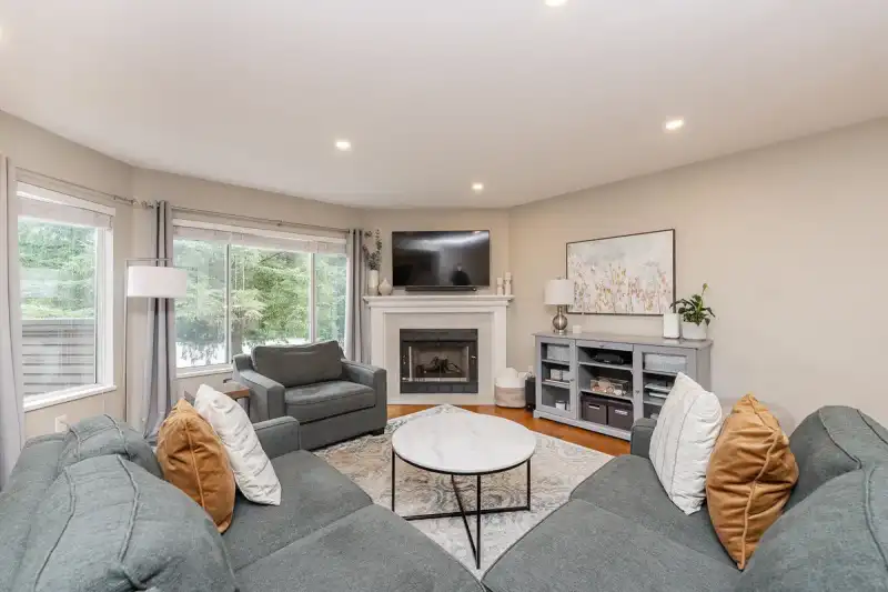 42 1271 LASALLE PLACE - photo 1 of 40