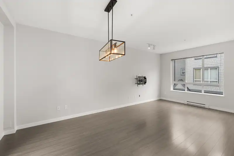 94 8138 204 STREET - photo 3 of 27