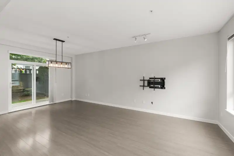 94 8138 204 STREET - photo 4 of 27