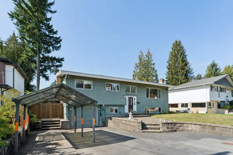 558 DRAYCOTT STREET - photo 3 of 25