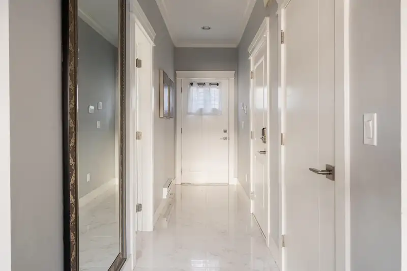 5 9451 WILLIAMS ROAD - photo 2 of 31