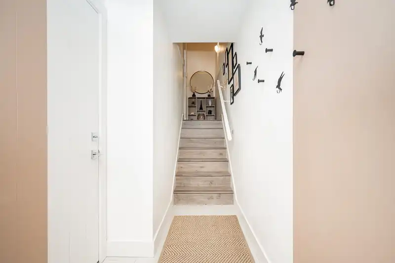 47 11188 72 AVENUE - photo 4 of 35