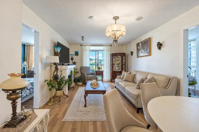 3701 1178 HEFFLEY CRESCENT - photo 2 of 20