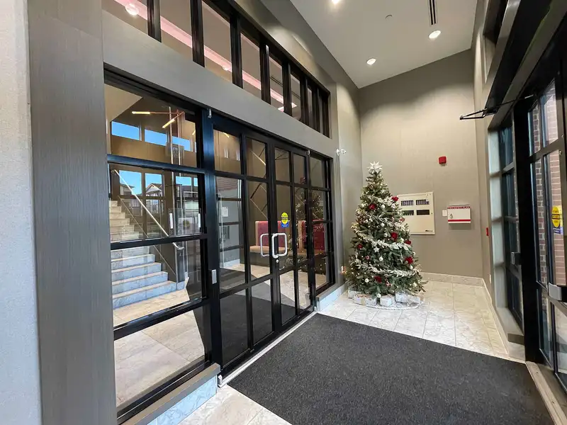 430 9551 ALEXANDRA ROAD - photo 2 of 40
