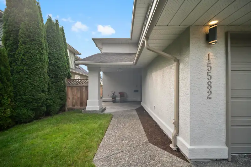 15582 RUSSELL AVENUE - photo 3 of 38