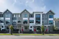 71 7574 207 STREET - thumbnail 1