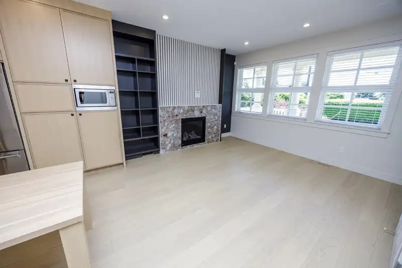 620 JONES AVENUE - photo 4 of 40
