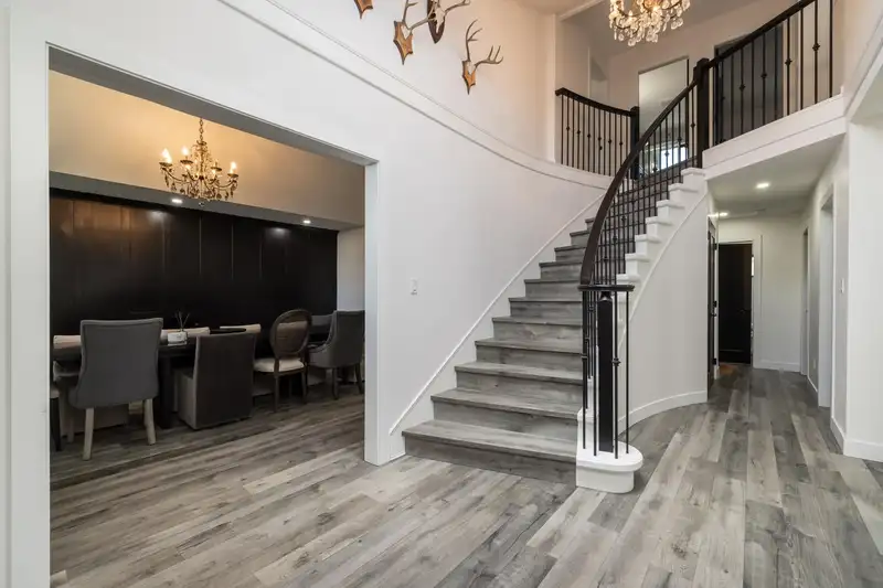 4665 KENSINGTON PLACE - photo 3 of 36