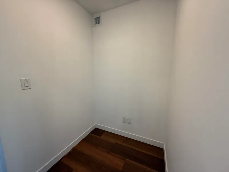 1412 13308 CENTRAL AVENUE - photo 4 of 18