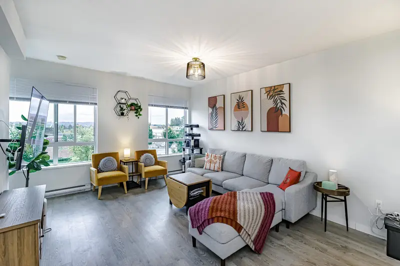 3 15151 EDMUND DRIVE - photo 2 of 25