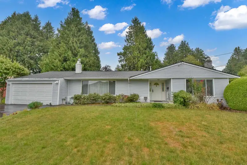918 PACIFIC DRIVE - photo 1 of 28