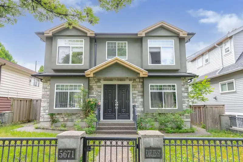 5671 EARLES STREET - photo 1 of 37