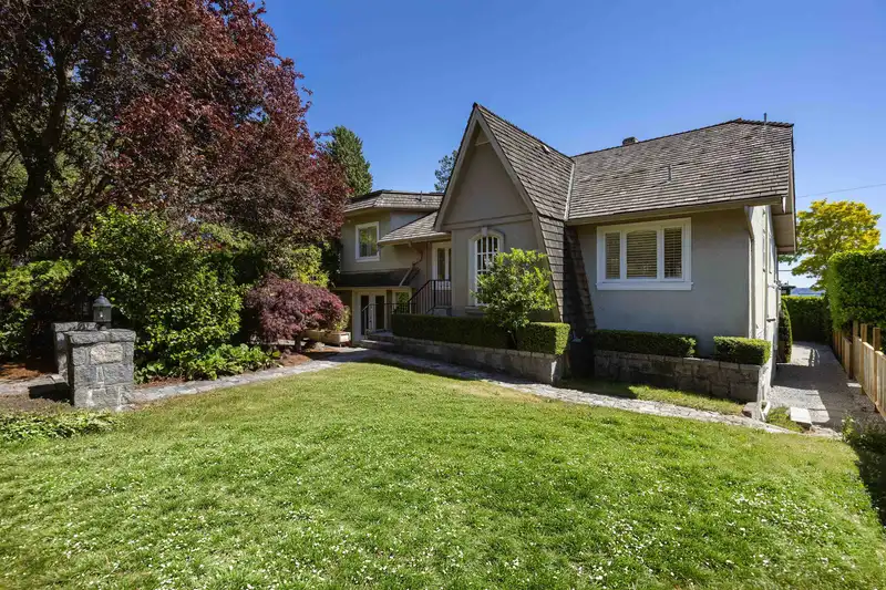 2308 INGLEWOOD AVENUE - photo 1 of 38