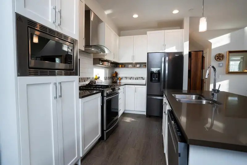 1695 SWAN ROAD - photo 3 of 17