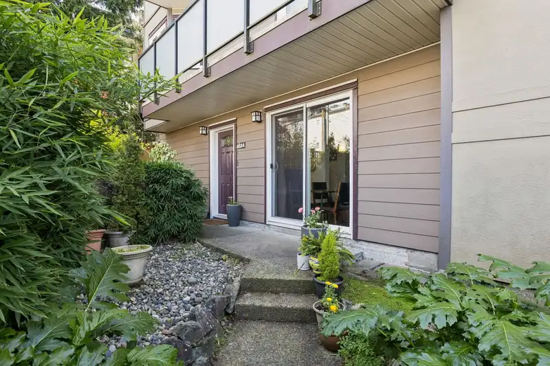 152A W 18TH STREET - photo 1 of 37