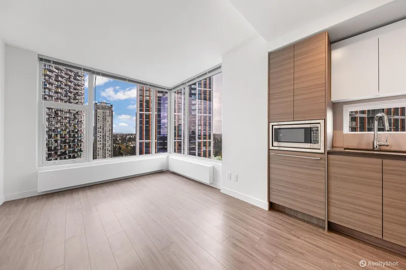 1909 13655 FRASER HIGHWAY - photo 4 of 25