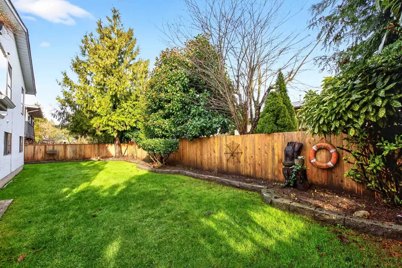 11570 196B STREET - photo 4 of 25