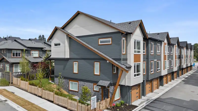 1 17155 79A AVENUE - photo 1 of 8