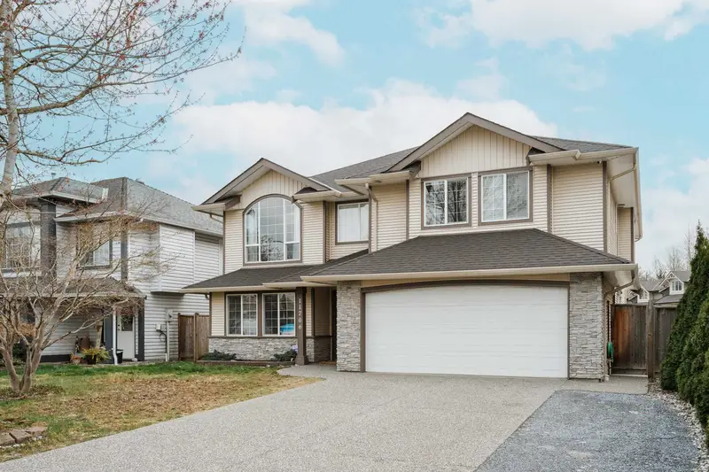 11706 GLENHURST STREET - photo 1 of 25