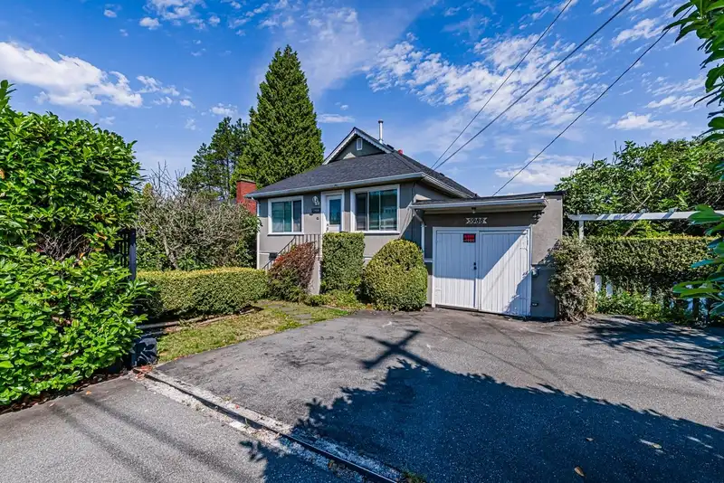 5988 WALKER AVENUE - photo 1 of 35