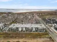 401 1892 STARLING DRIVE - thumbnail 40