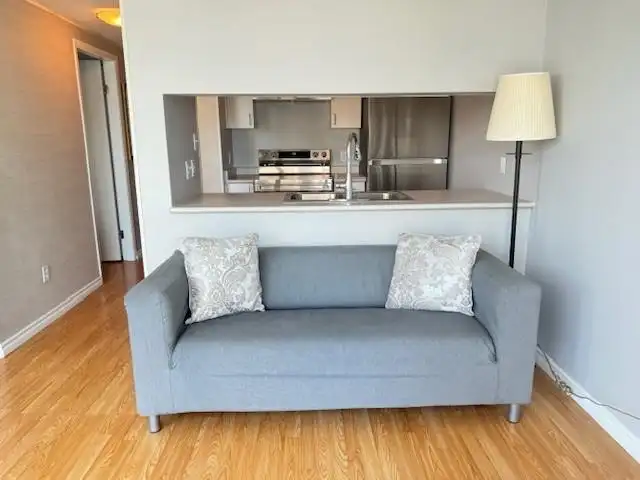 2405 438 SEYMOUR STREET - photo 3 of 9