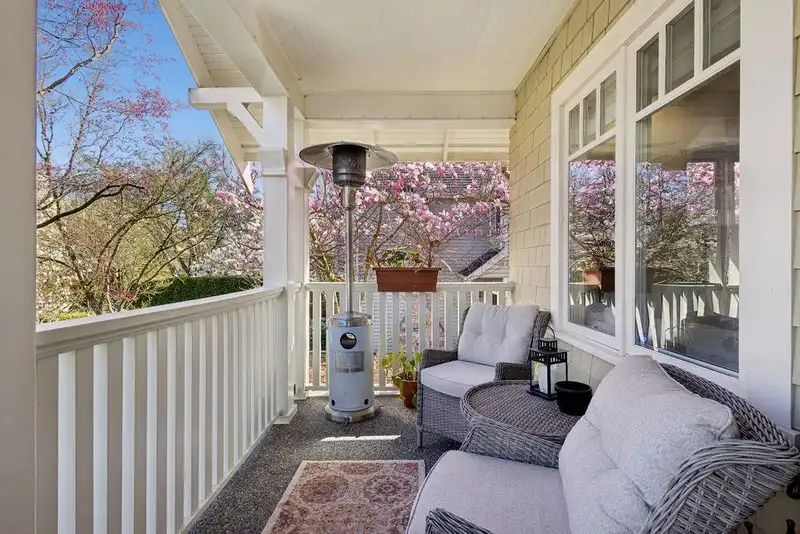 1956 W 14 AVENUE - photo 3 of 34