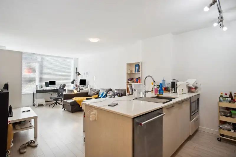 307 5619 CEDARBRIDGE WAY - photo 4 of 12