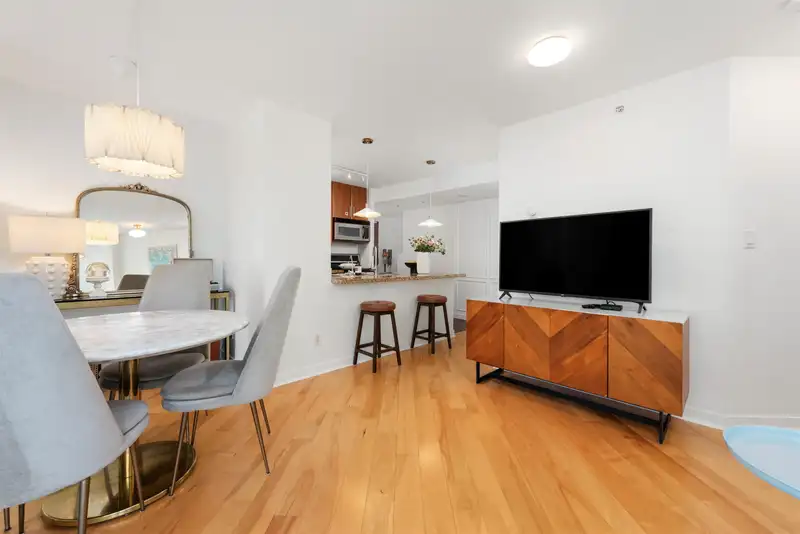 707 58 KEEFER PLACE - photo 4 of 33