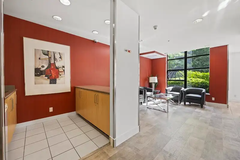 2407 5380 OBEN STREET - photo 4 of 36