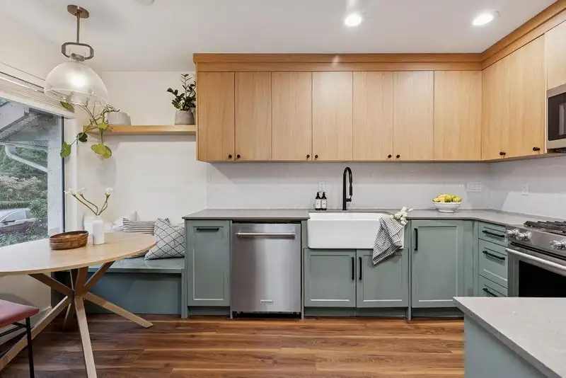 15 901 W 17TH STREET - photo 2 of 36