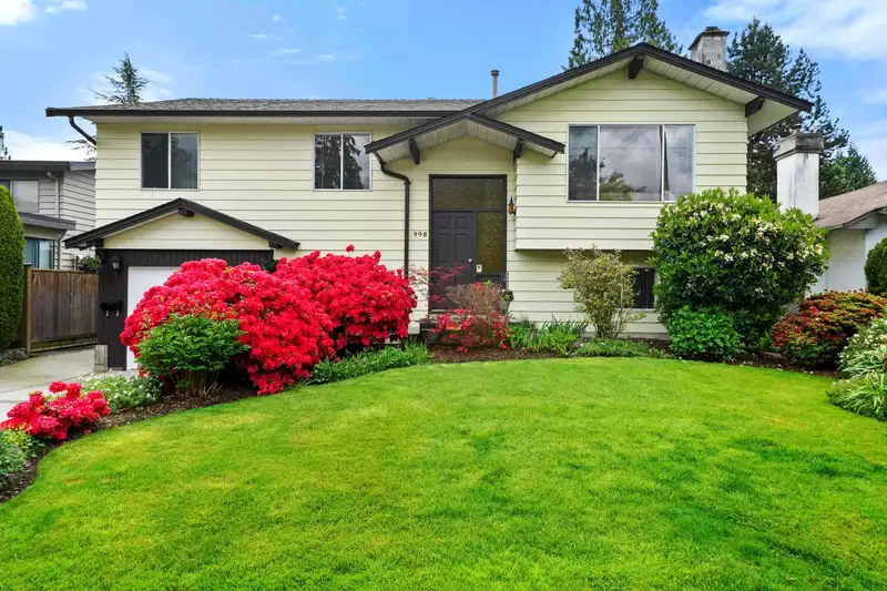 998 LINCOLN AVENUE - photo 1 of 38