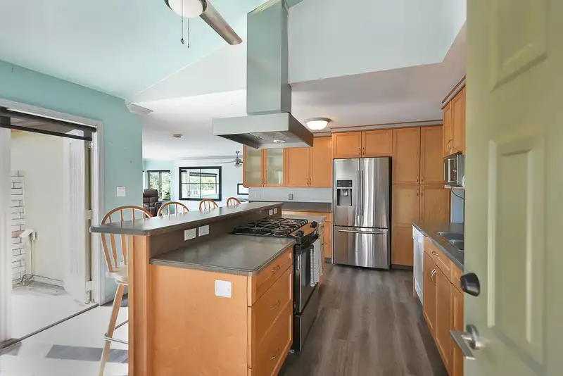 511 S FLETCHER ROAD - photo 4 of 24