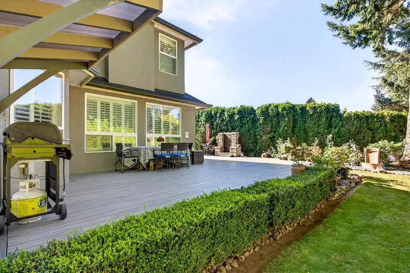 14055 29A AVENUE - photo 4 of 38