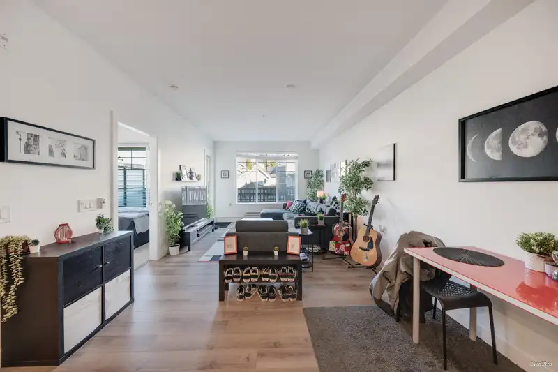 B205 20487 65 AVENUE - photo 1 of 23