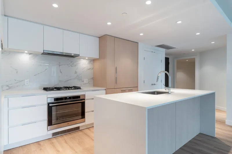 401 1500 FERN STREET - photo 1 of 25