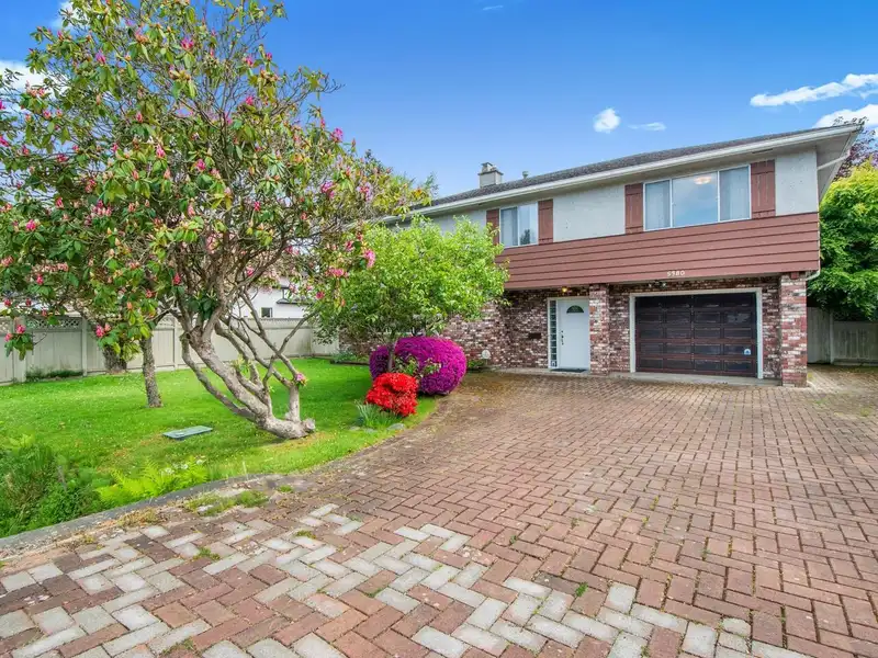 5380 CANTRELL ROAD - photo 1 of 27