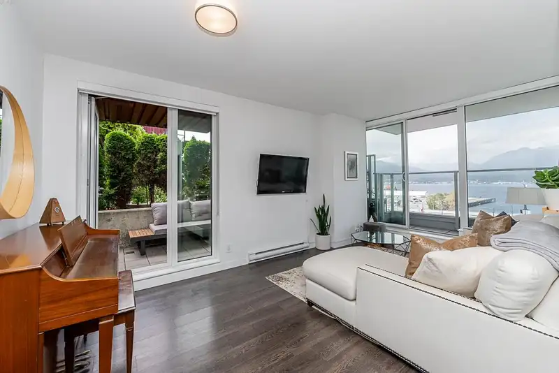 801 983 E HASTINGS STREET - photo 3 of 36