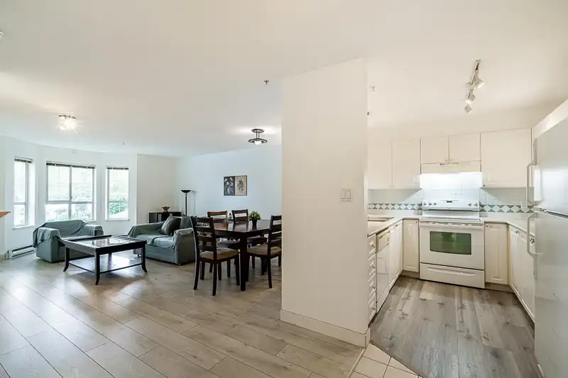 109 15268 105 AVENUE - photo 3 of 24