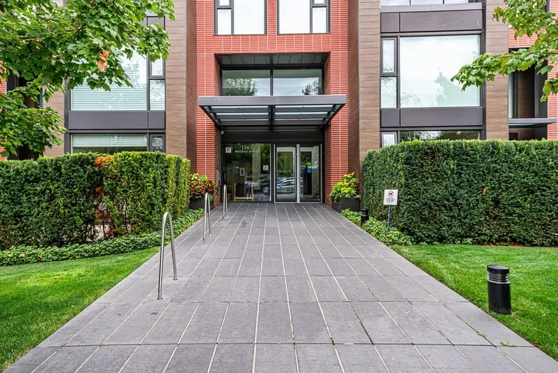 602 1561 W 57TH AVENUE - photo 3 of 25