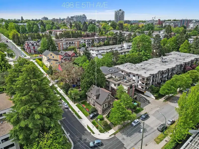 498 E 5TH AVENUE - photo 4 of 26